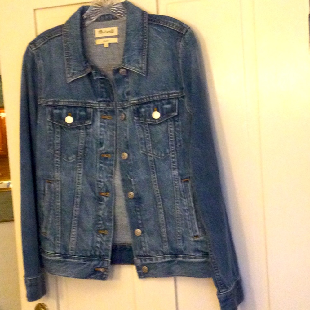 Madewell blue denim jean jacket size medium classic styling new without tags
